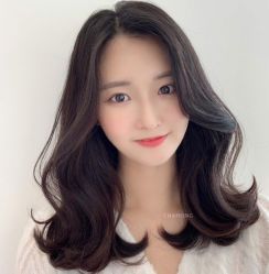 -变画·发型STUDIO