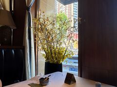 -八府香鸭·啫啫煲(华山路店)