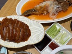 汴京果木烤鸭-梅利汴京烤鸭•开封豫菜地标店(东司门店)