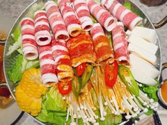 沙嗲肥牛豆腐金针菇煲-留半山·香港食堂(啦啦宝都店)