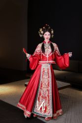 -Renee芮亦婚纱(原丽莎)