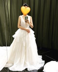 -拉瑞娜LaReine婚纱礼服高级定制