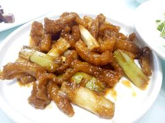葱烧蹄筋-梅飞酒家(名辉豪庭店)