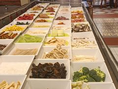 -大食代美食广场(上海中心店)