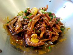 -张大师鸭爪爪特色干锅(南湖店)