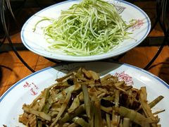 -老船夫婚宴婚庆会馆(延吉路店)