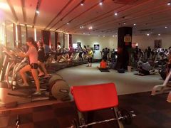 -一兆韦德健身(凤凰城店)