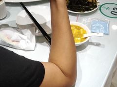 -一家人(凯旋路店)