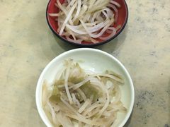 -丽虹云南过桥米线(兴工街店)
