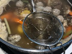 -左庭右院鲜牛肉火锅(浦江欢乐颂店)