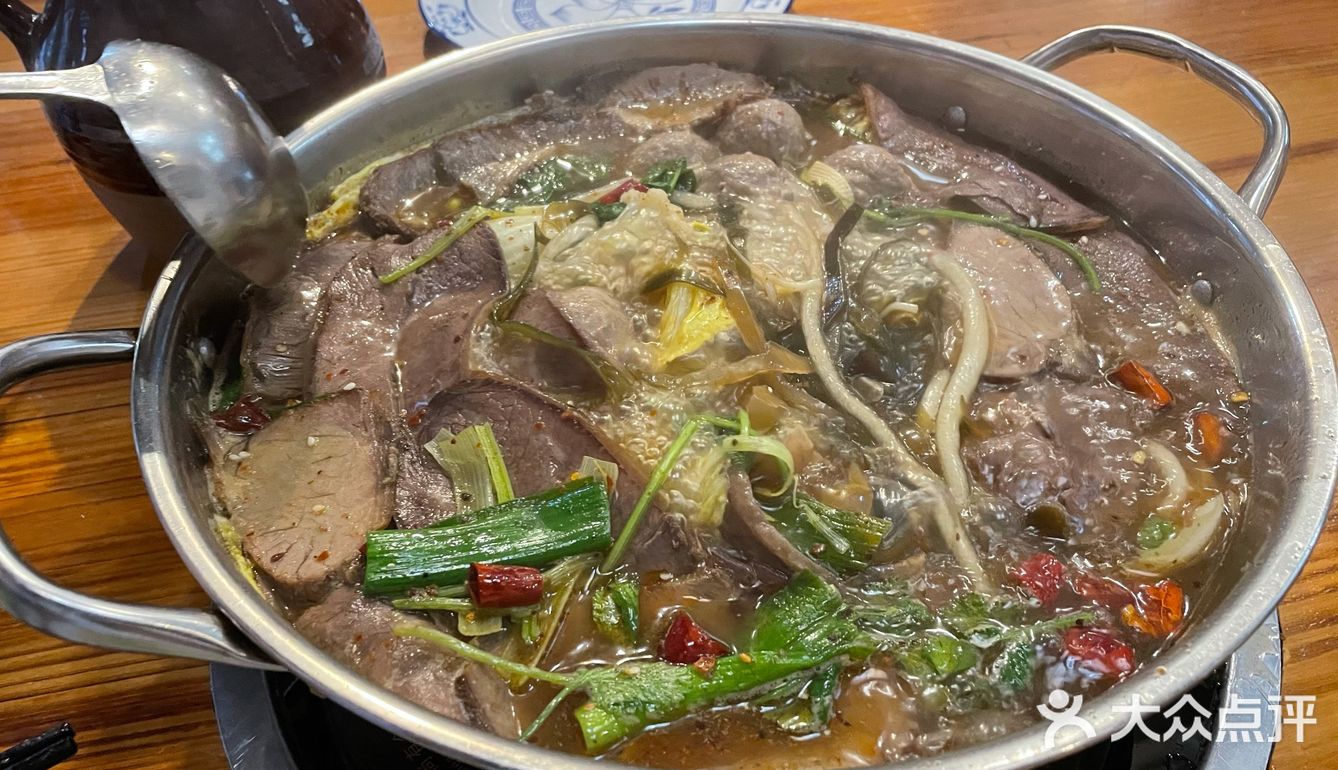 去不了云南就来吃云雪肴
