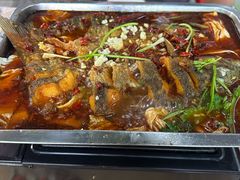 -老街烧烤大排档·地道湖北菜·龙虾馆(汉口火车站店)