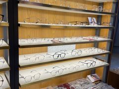 -优医视平价眼镜蔡司依视路折扣工厂店(德胜门店)