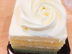 -红宝石·鲜奶小方·海派西点房(南丹店)