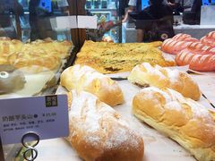 -奈雪的茶(湖滨银泰in77C区PRO店)