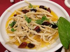 蘑菇豆腐衣-老吉士酒家(天平路店)