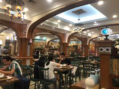 大堂-清真·玛丽亚新疆菜主题餐厅(浙江中路店)