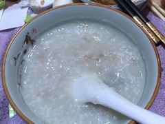 -广东大厦酒店(广州北京路步行街纪念堂地铁站店)