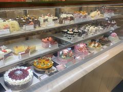 -85度C(生甜甜圈研究工坊·上海平凉店)