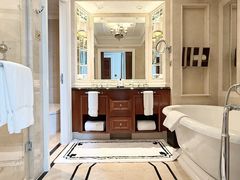 -广州富力丽思卡尔顿酒店