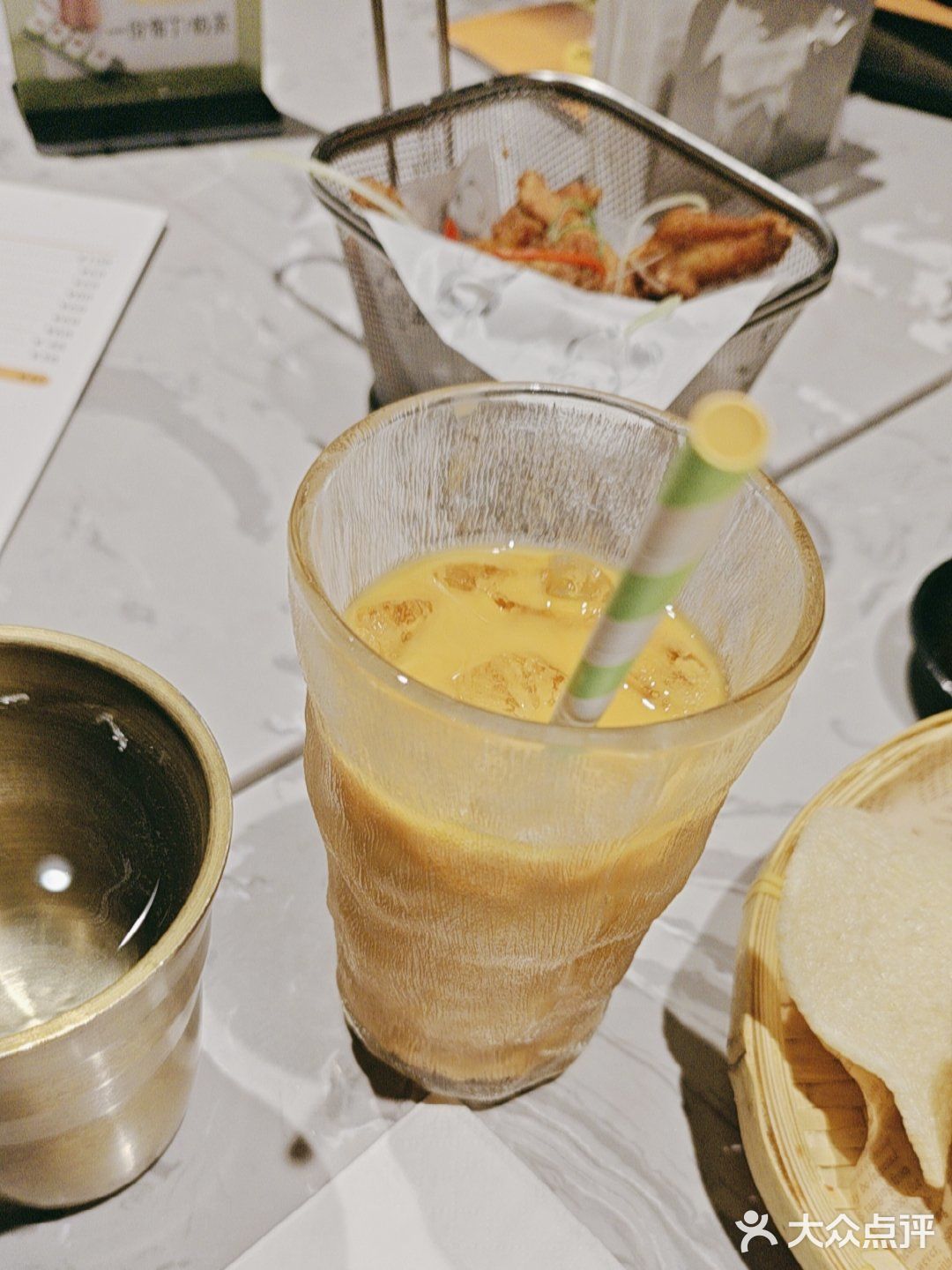 让人仿佛置身于泰国本土。这家餐厅的装修风格非常独特