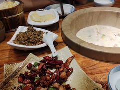 -滇香肴·云南菜蒸汽石锅鱼(云南北路店)