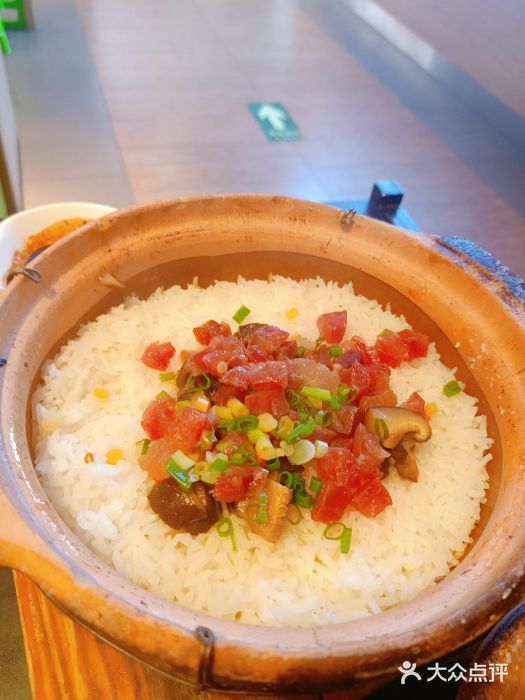 汤城小厨(西直门凯德MALL店)腊味煲仔饭图片