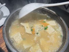骨汤豆腐炖生蚝-东莱馋房(陆家嘴店)