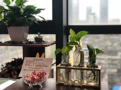 -ME觅妆·定制美妆·彩妆私教(菱角湖店)