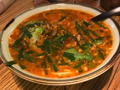 小锅米线-缘生态云南菜·野生菌庭院餐厅(华侨城店)