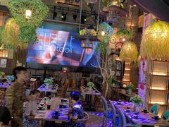 大堂-临界音乐酒馆·小龙虾·江湖菜(华熙LIVE·鱼洞店)