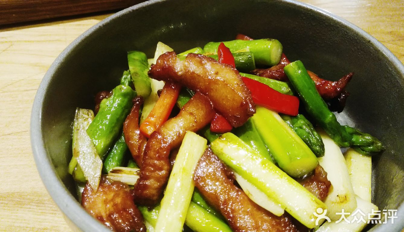 桌上粥是鲜香粥  眼前人是心上人