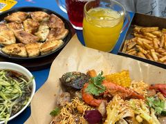 -老东镇啤酒屋海鲜加工·蒸汽海鲜·海鲜烧烤(台东店)