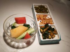 -荷塘秋月·本帮江浙菜(国权路店)