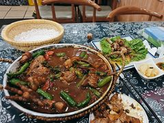 -八两八金·莱芜特色炒鸡(市南漳浦路店)