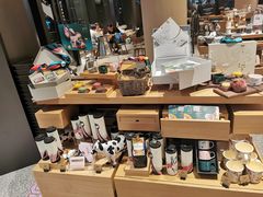 零售区-星巴克臻选(上海合生汇1F店)