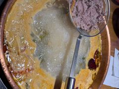 -洱火云南酸菜牛肉火锅(石景山当代商城店)