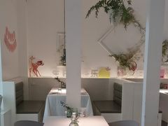 -春树下·树屋花房西餐厅(罍街AS1980店)