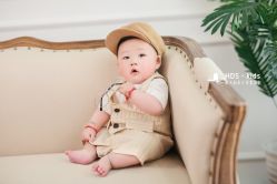 -憨大叔摄影馆80店连锁(诸暨店)