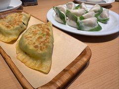 -关东小磨东北菜(上海长风大悦城店)