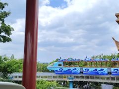 -七彩云南欢乐世界