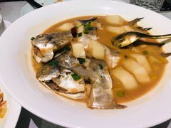 家烧白扁中鲳鱼-甬府小鲜(万象城店)