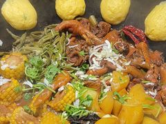 -万里闯关东铁锅炖菜馆(高新旗舰店)