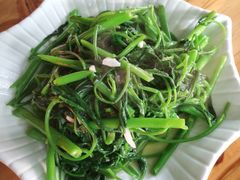 -黄记四更烤乳猪店