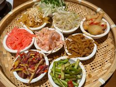 -包整·丝娃娃(一览甲秀楼风景店)