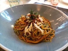 葱香田园鸡丝面-港丽餐厅(高德置地店)