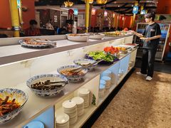 -爱客得牛排海鲜烤肉·火锅自助(春熙路黑金好店)