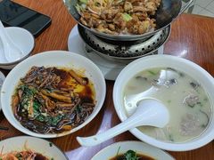 -胡子饮食店