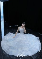 -Renee芮亦婚纱