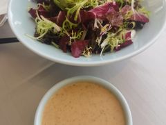 牛油果沙拉-静之湖湖畔餐厅